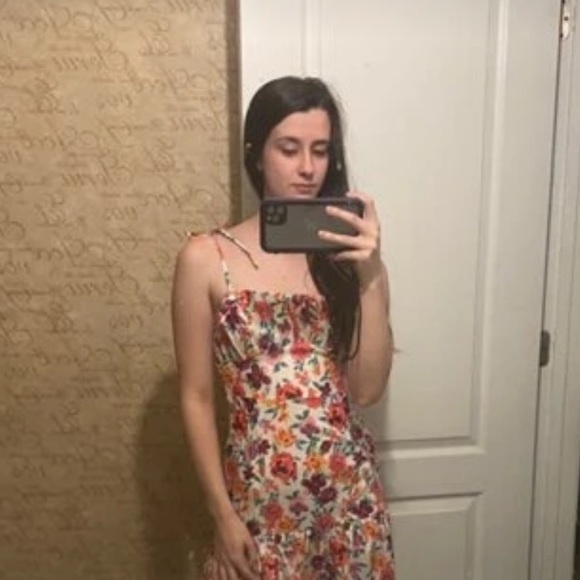 Meet your Posher, Stephanie - Picture 1 of 1